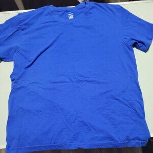 blue t shirt